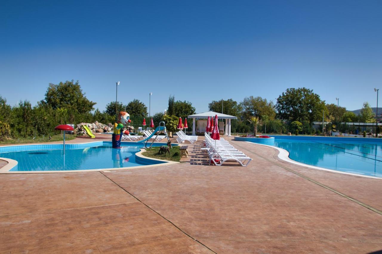 Balneo And Spa Complex Mineral Yagoda Exterior foto